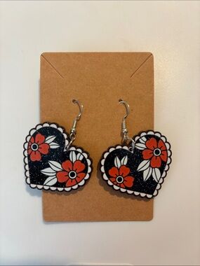 Fashion Jewelry Black Heart Drop Earrings with Red Floral Accents